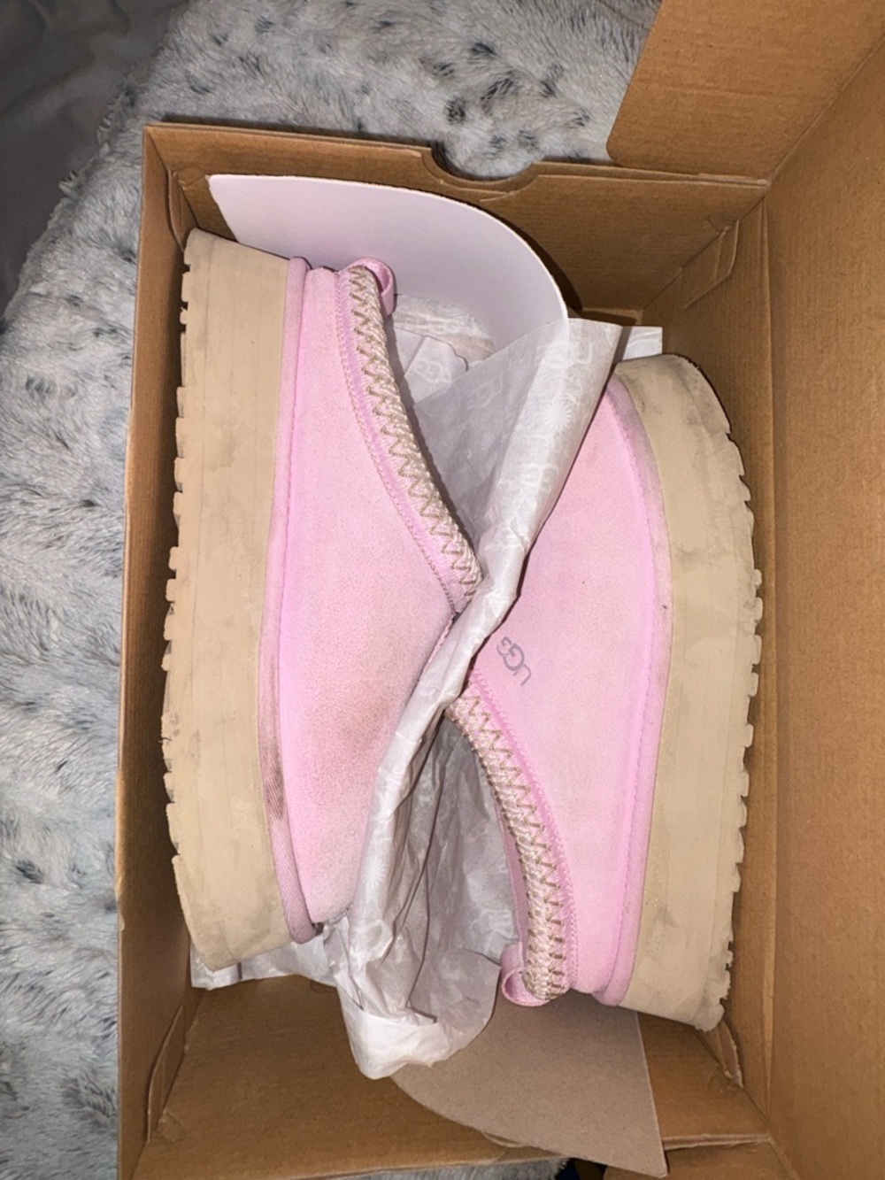 UGG Tazz II Slip-On Platform Slippers in Pink and Tan - Picture 4 of 6